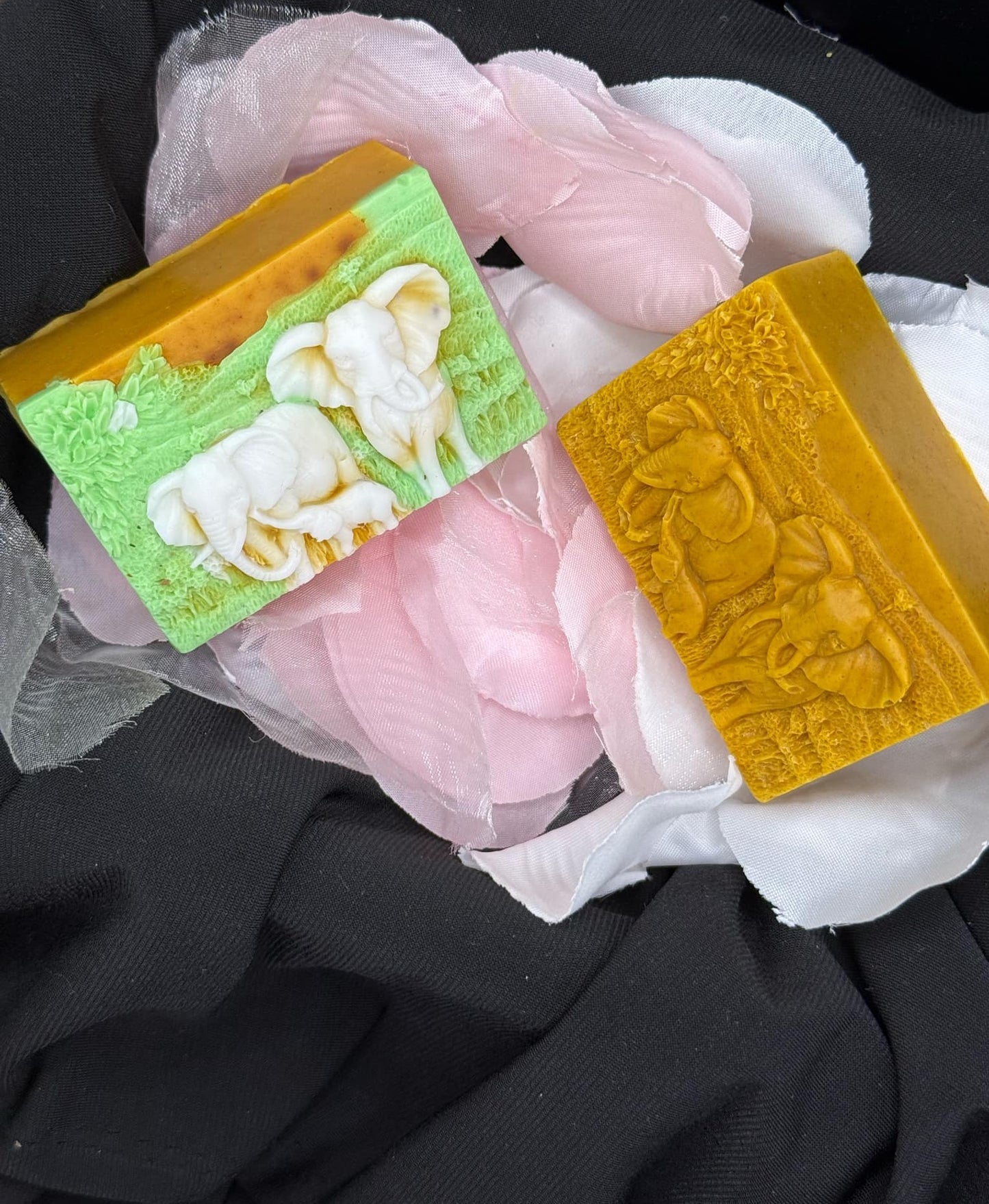 Golden Glow Kojic Turmeric Bar